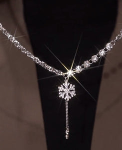 Micro-set Zircon Snowflake Pendant Necklace - Ceejaies