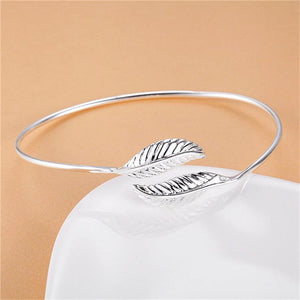 Ladies Bangle Bracelet - Ceejaies